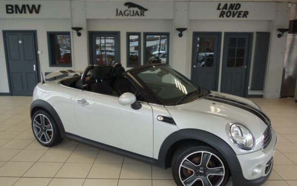 Used 2014 SILVER MINI ROADSTER Convertible 1.6 COOPER 2d 120 BHP (reg. 2014-11-21) for sale in Hazel Grove