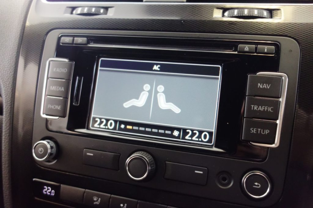 Used_2015_PURPLE_VOLKSWAGEN_SCIROCCO_1