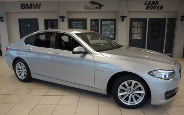 Used 2015 SILVER BMW 5 SERIES Saloon 2.0 520D SE 4d AUTO 188 BHP (reg. 2015-06-19) for sale in Hazel Grove