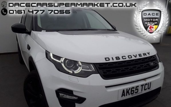Used 2015 WHITE LAND ROVER DISCOVERY SPORT Estate 2.0 TD4 HSE BLACK 5DR AUTO SAT NAV 7 SEATS HEATED LEATHER 1 OWNER 180 BHP (reg. 2015-11-11) for sale in Stockport