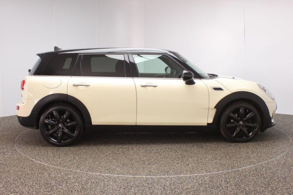 Used_2015_WHITE_MINI_CLUBMAN_2