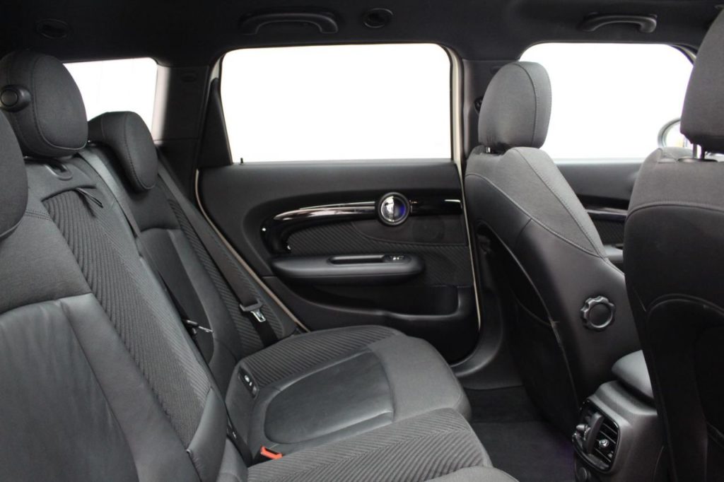 Used_2015_WHITE_MINI_CLUBMAN_2