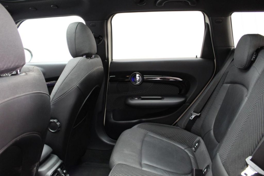 Used_2015_WHITE_MINI_CLUBMAN_2