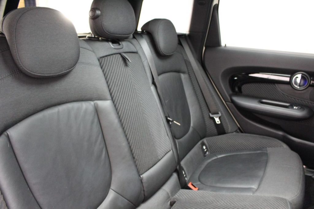 Used_2015_WHITE_MINI_CLUBMAN_2
