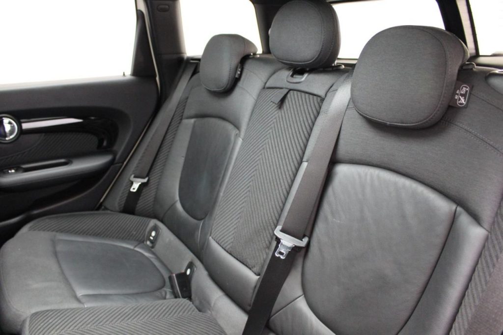 Used_2015_WHITE_MINI_CLUBMAN_2