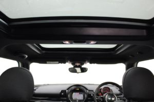 Used_2015_WHITE_MINI_CLUBMAN_2