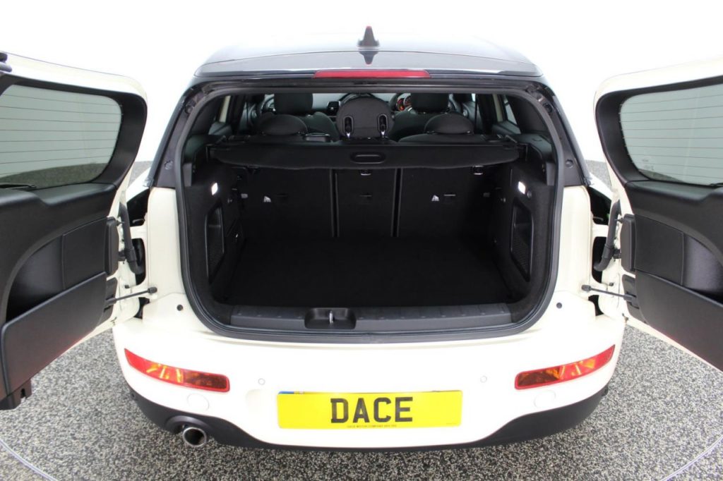 Used_2015_WHITE_MINI_CLUBMAN_2
