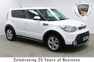 Used 2016 WHITE KIA SOUL Hatchback 1.6 CRDI URBAN 5d 134 BHP (reg. 2016-11-03) for sale in Manchester