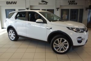 Used 2016 WHITE LAND ROVER DISCOVERY SPORT Estate 2.0 TD4 HSE LUXURY 5d AUTO 180 BHP (reg. 2016-06-30) for sale in Hazel Grove