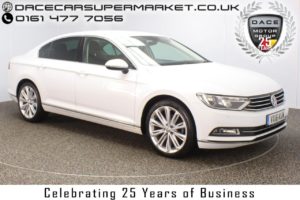 Used 2016 WHITE VOLKSWAGEN PASSAT Saloon 2.0 GT TDI BLUEMOTION TECHNOLOGY 4DR SAT NAV HEATED HALF LEATHER 1 OWNER (reg. 2016-03-01) for sale in Stockport
