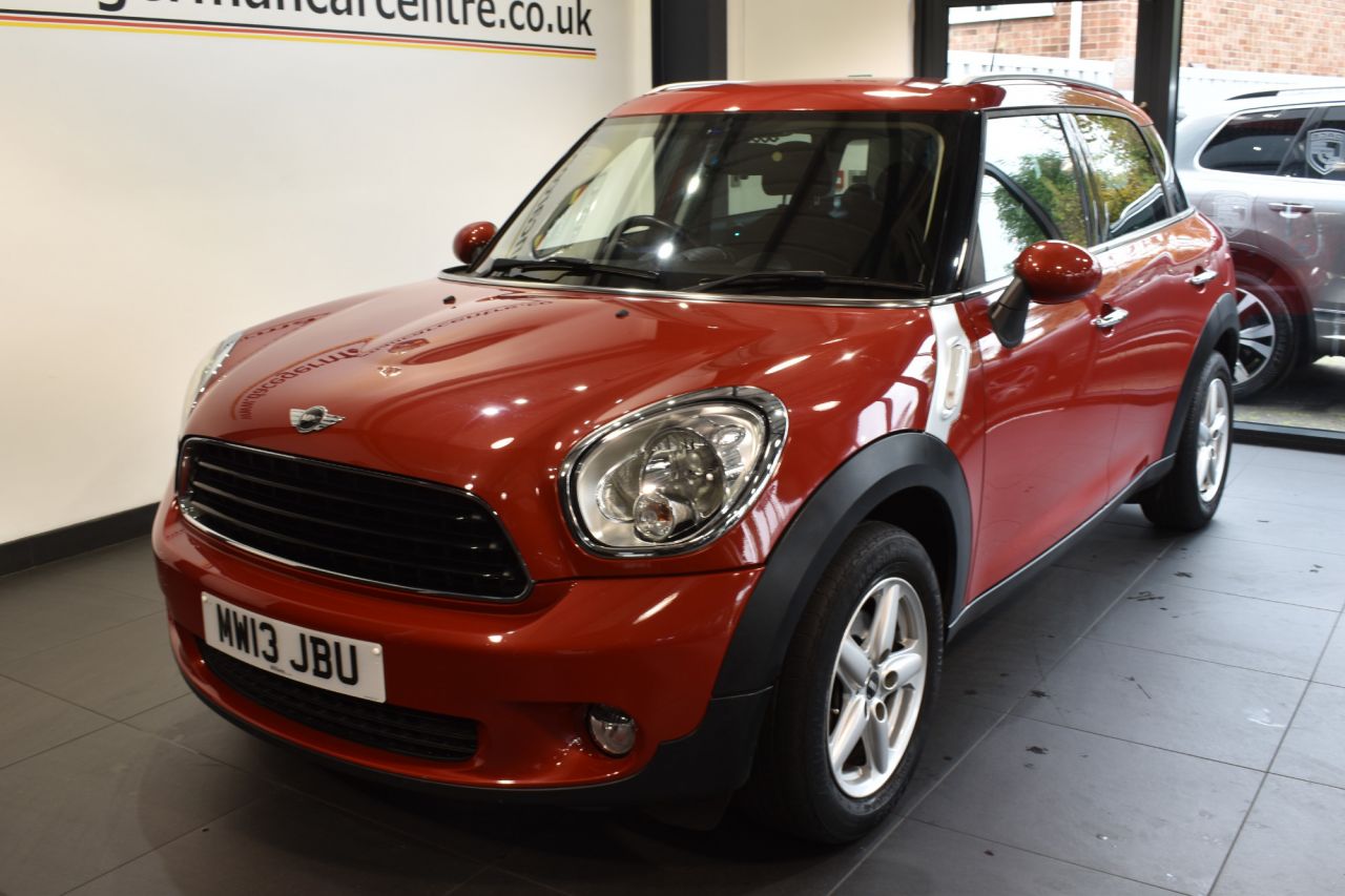 Used 2013 RED MINI COUNTRYMAN Hatchback 1.6 ONE 5DR 98 BHP full service ...