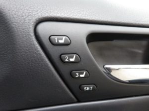 Used_2014_BLACK_LEXUS_IS-300H_2