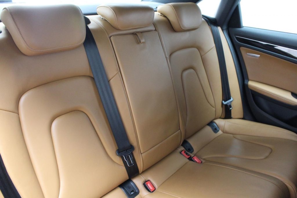 Used_2014_GREY_AUDI_A4_2