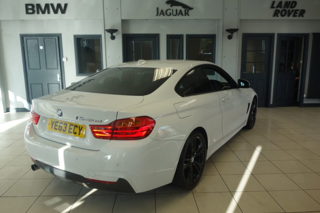Used_2014_WHITE_BMW_4-SERIES_2