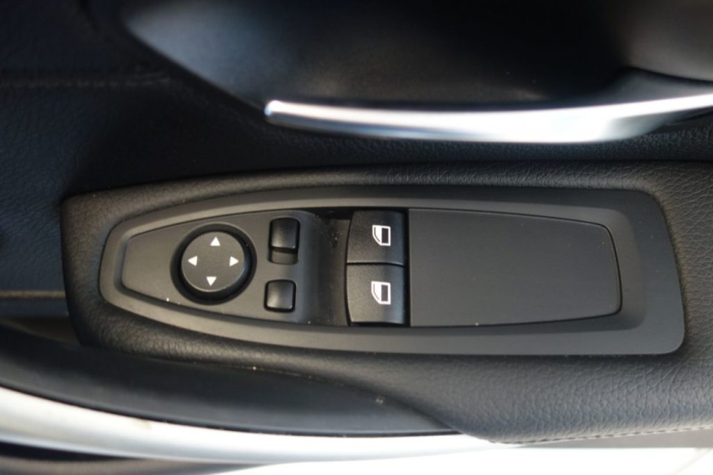 Used_2014_WHITE_BMW_4-SERIES_2