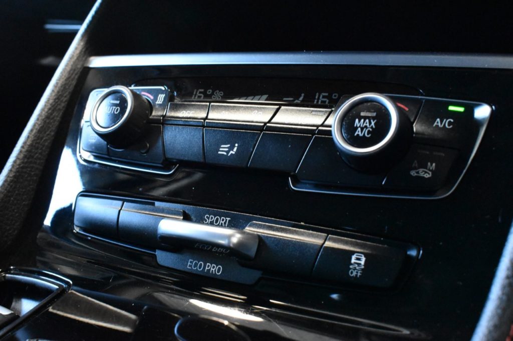 Used_2015_BLACK_BMW_2-SERIES-ACTIVE-TOURER_2
