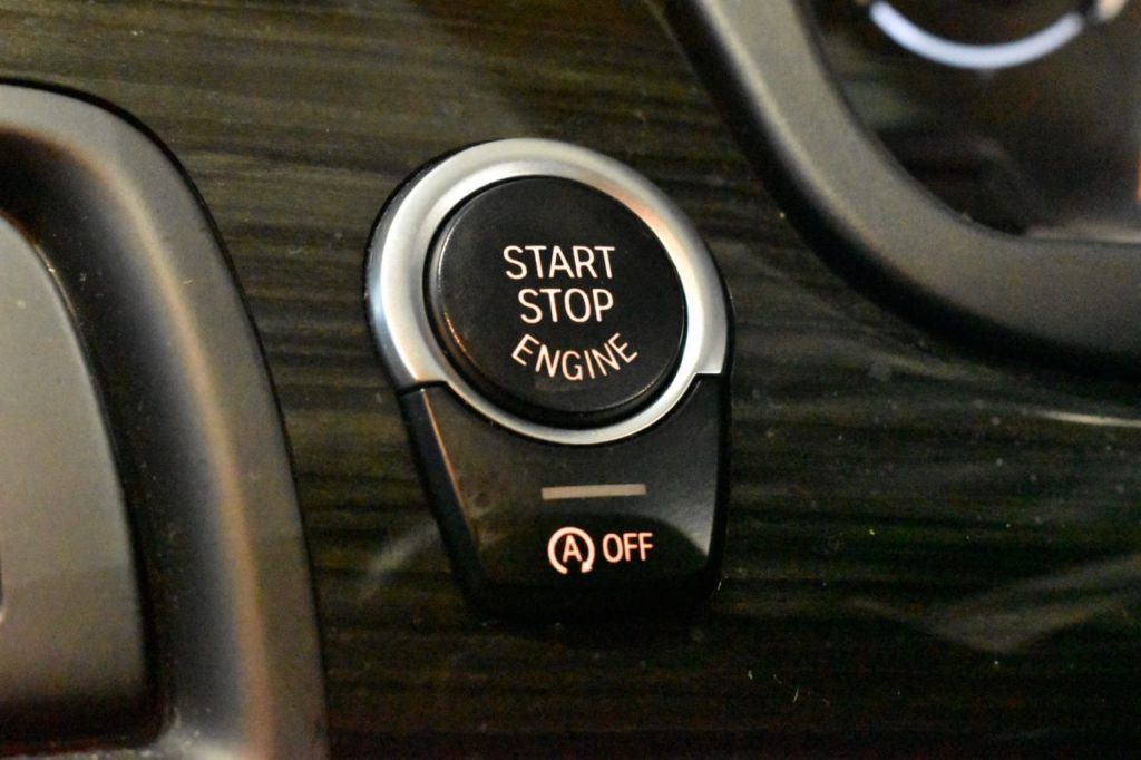 Used_2015_GREY_BMW_5-SERIES_3