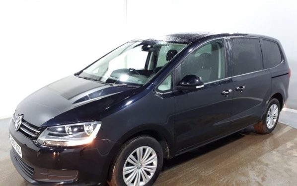 Used 2016 BLACK VOLKSWAGEN SHARAN MPV 2.0 S TDI BLUEMOTION TECHNOLOGY 5d 148 BHP (reg. 2016-03-24) for sale in Manchester