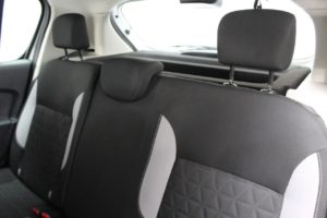 Used_2016_WHITE_DACIA_SANDERO-STEPWAY_1