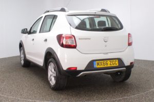 Used_2016_WHITE_DACIA_SANDERO-STEPWAY_1