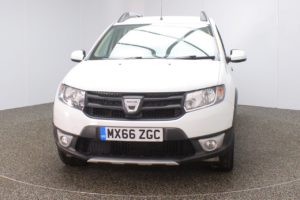 Used_2016_WHITE_DACIA_SANDERO-STEPWAY_1