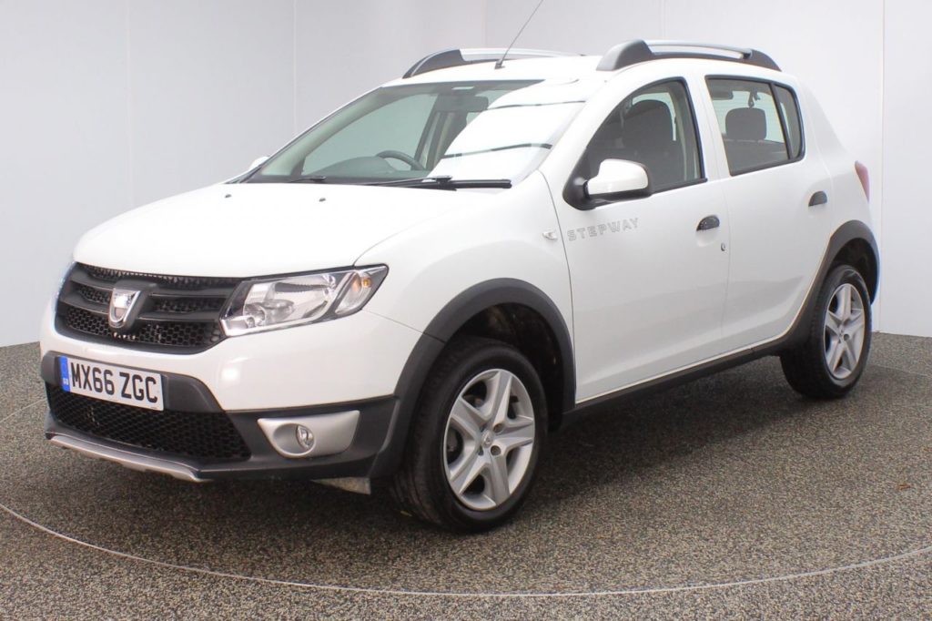 Used_2016_WHITE_DACIA_SANDERO-STEPWAY_1