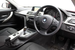 Used_2017_RED_BMW_3-SERIES_2