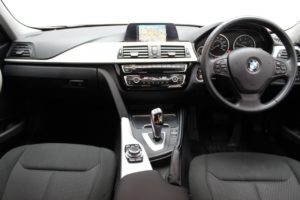 Used_2017_RED_BMW_3-SERIES_2
