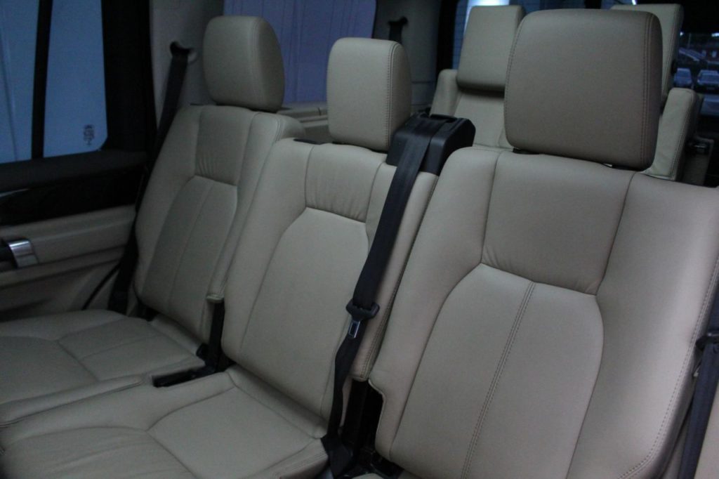 Used_2014_GREY_LAND-ROVER_DISCOVERY_3
