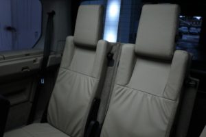 Used_2014_GREY_LAND-ROVER_DISCOVERY_3