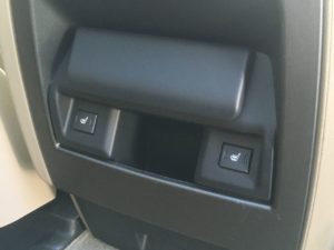 Used_2014_GREY_LAND-ROVER_DISCOVERY_3