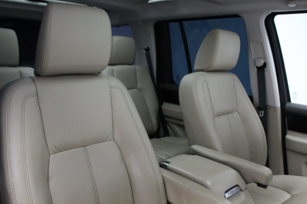 Used_2014_GREY_LAND-ROVER_DISCOVERY_3