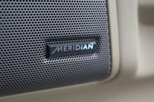 Used_2014_GREY_LAND-ROVER_DISCOVERY_3