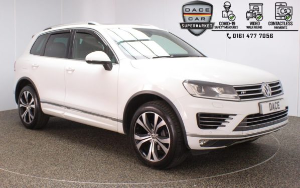 Used 2014 WHITE VOLKSWAGEN TOUAREG 4x4 3.0 V6 R-LINE TDI BLUEMOTION TECHNOLOGY 5DR 259 BHP (reg. 2014-10-31) for sale in Stockport