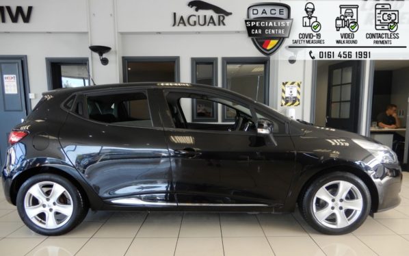 Used 2015 BLACK RENAULT CLIO Hatchback 1.1 DYNAMIQUE NAV 16V 5d 73 BHP (reg. 2015-10-30) for sale in Hazel Grove