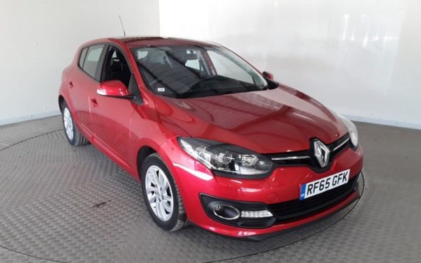 Used 2015 RED RENAULT MEGANE Hatchback 1.5 EXPRESSION PLUS DCI 5d AUTO 110 BHP (reg. 2015-11-16) for sale in Manchester