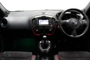 Used_2015_WHITE_NISSAN_JUKE_1