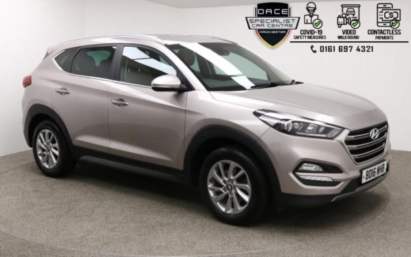 Used 2016 BEIGE HYUNDAI TUCSON Estate 1.7 CRDI PREMIUM BLUE DRIVE 5d 114 BHP (reg. 2016-05-27) for sale in Manchester