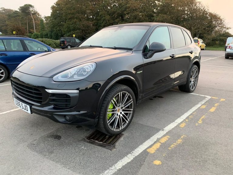 Used 2016 BLACK PORSCHE CAYENNE 4×4 3.0 S EHYBRID PLATINUM EDITION
