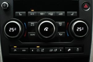 Used_2016_BLUE_LAND-ROVER_DISCOVERY-SPORT_2
