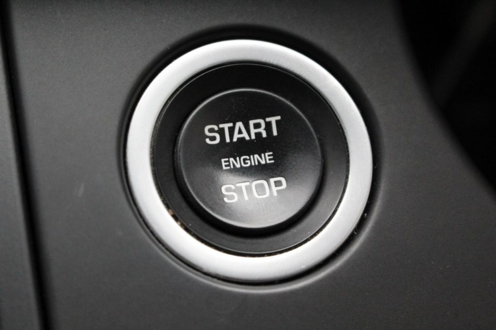 Used_2016_BLUE_LAND-ROVER_DISCOVERY-SPORT_2