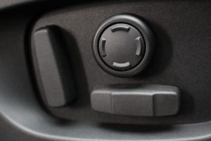 Used_2016_BLUE_LAND-ROVER_DISCOVERY-SPORT_2