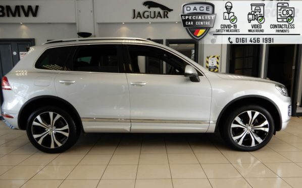 Used 2016 SILVER VOLKSWAGEN TOUAREG Estate 3.0 V6 R-LINE TDI BLUEMOTION TECHNOLOGY 5d AUTO 259 BHP (reg. 2016-05-25) for sale in Hazel Grove