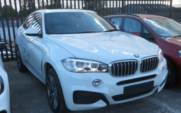 Used 2017 WHITE BMW X6 Coupe 3.0 XDRIVE40D M SPORT 4d AUTO 309 BHP (reg. 2017-03-15) for sale in Manchester