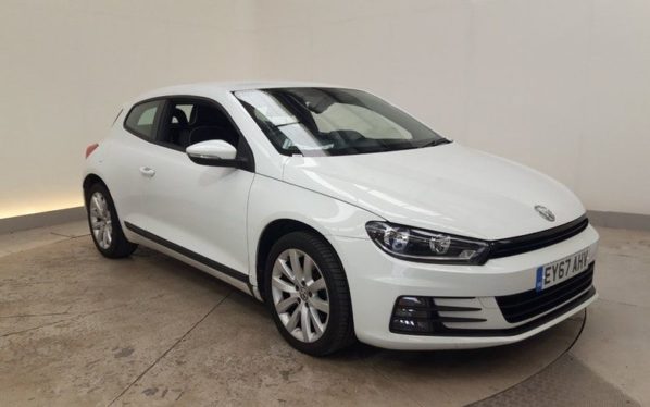 Used 2017 WHITE VOLKSWAGEN SCIROCCO Coupe 2.0 TDI BLUEMOTION TECHNOLOGY 2d 148 BHP (reg. 2017-09-13) for sale in Manchester