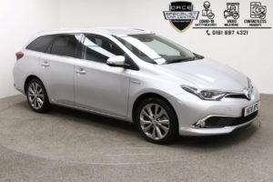 Used 2018 SILVER TOYOTA AURIS Estate 1.8 VVT-I EXCEL TOURING SPORTS 5d AUTO 135 BHP (reg. 2018-07-20) for sale in Manchester