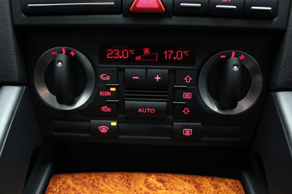 Used_2007_GREEN_AUDI_A3_2