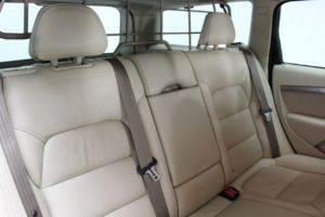 Used_2010_GREY_VOLVO_XC70_2