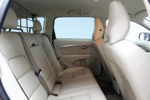 Used_2010_GREY_VOLVO_XC70_2