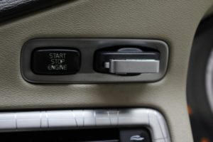 Used_2010_GREY_VOLVO_XC70_2